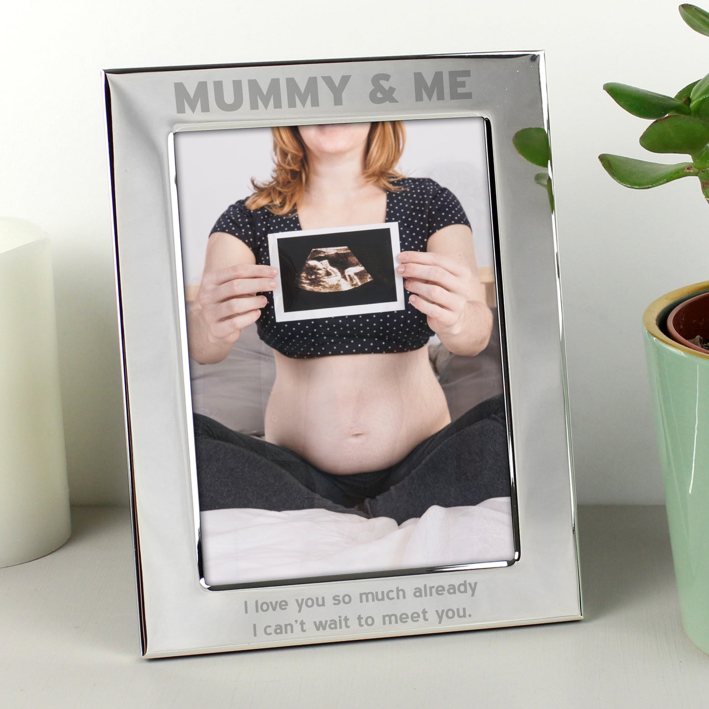 Personalised Silver 5x7 Mummy & Me Photo Frame - image 3