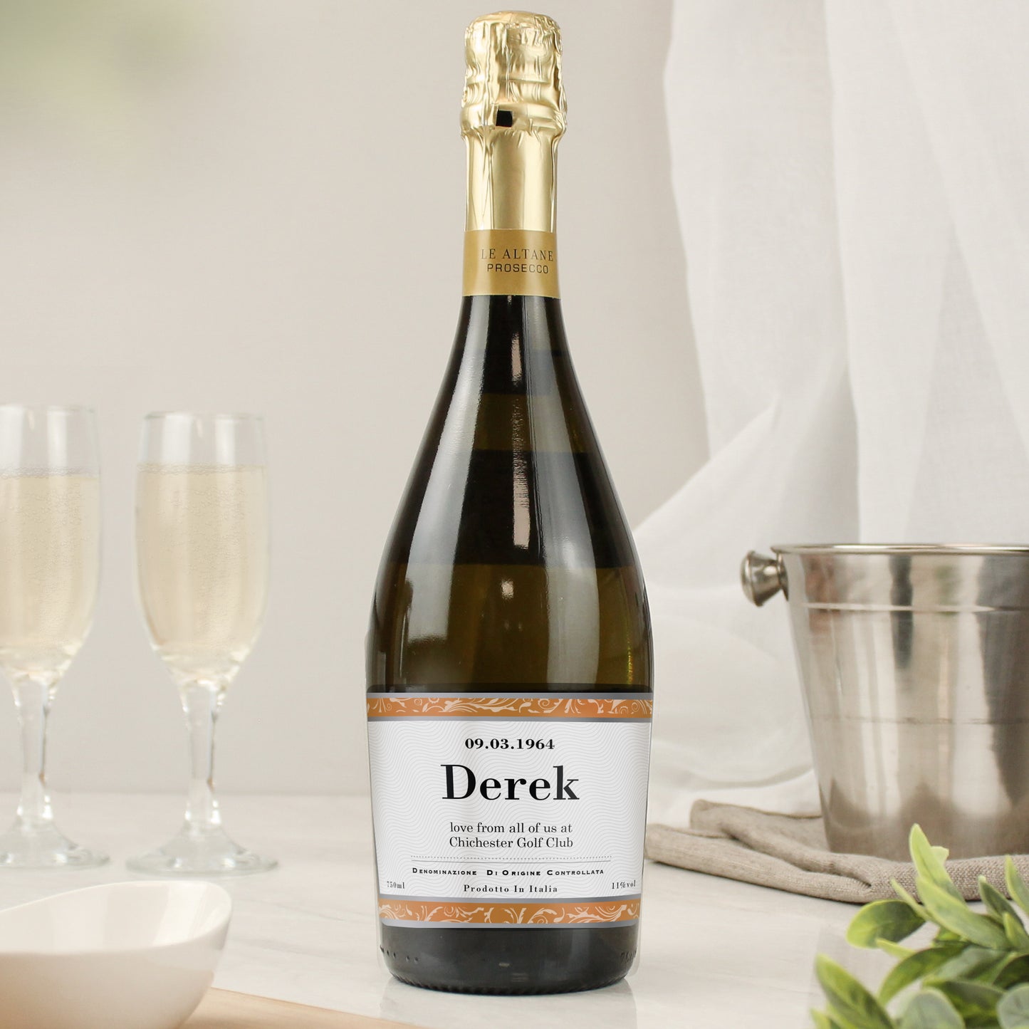 Personalised Contemporary Label Prosecco from Heartfelt Gifts