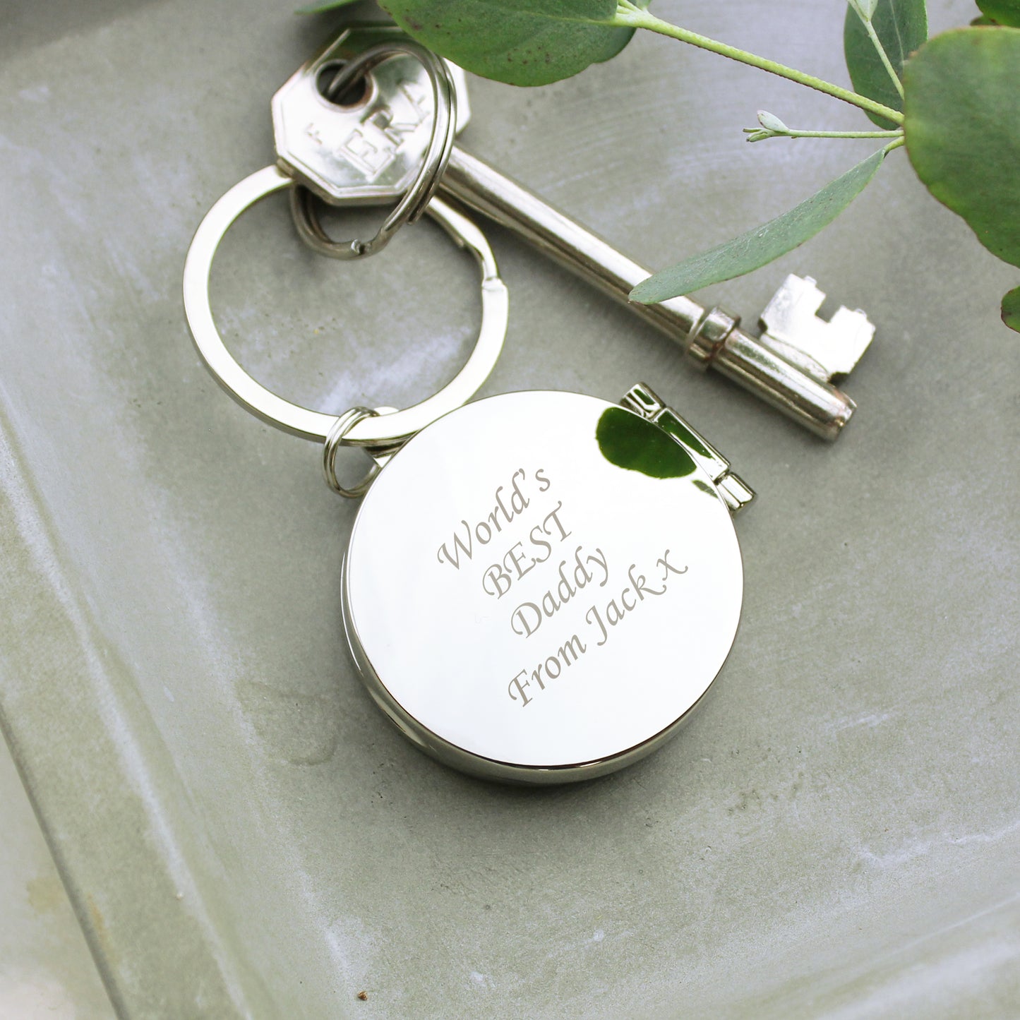 Personalised Round Photo Keyring - image 3