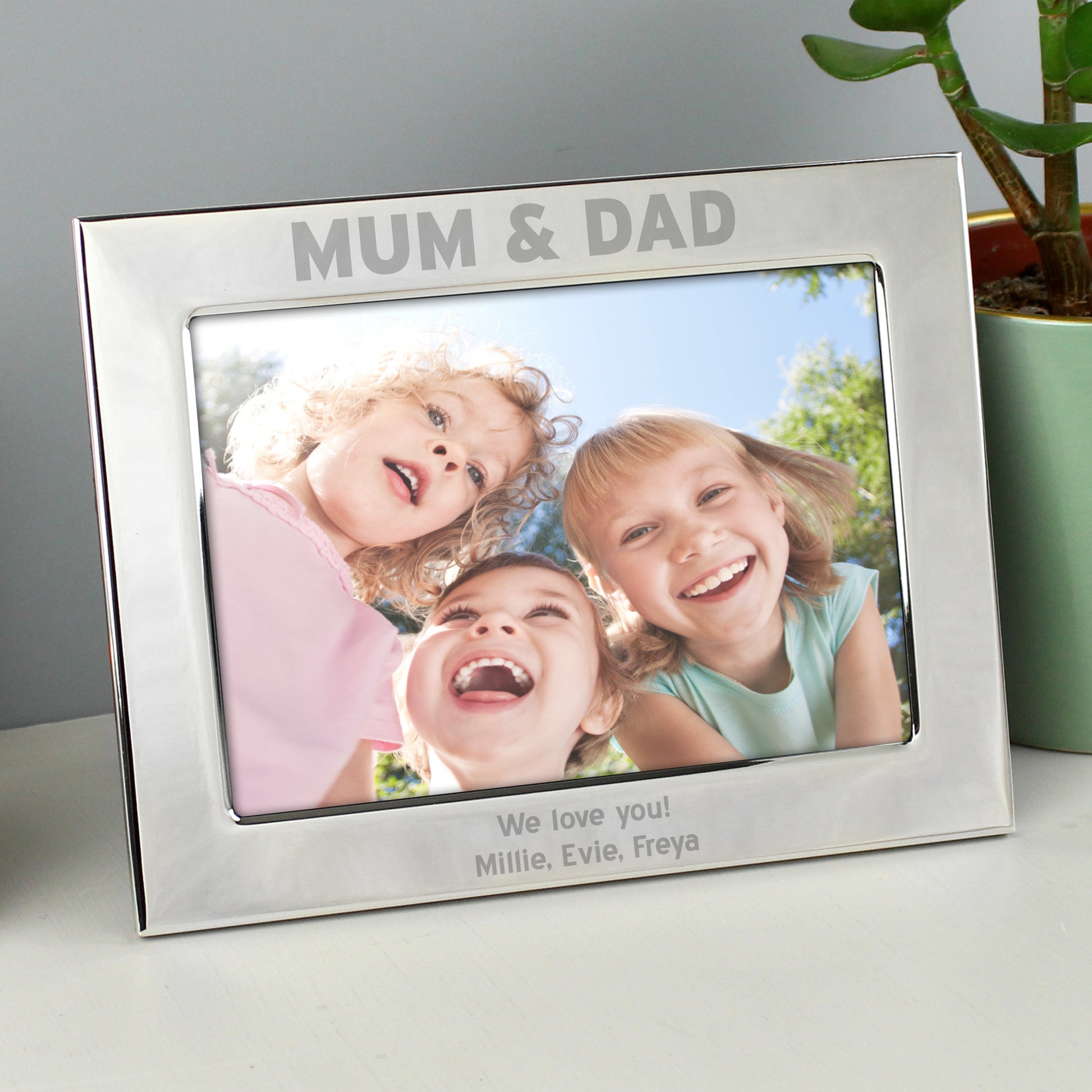 Personalised Silver 5x7 Mum & Dad Photo Frame from Heartfelt Gifts