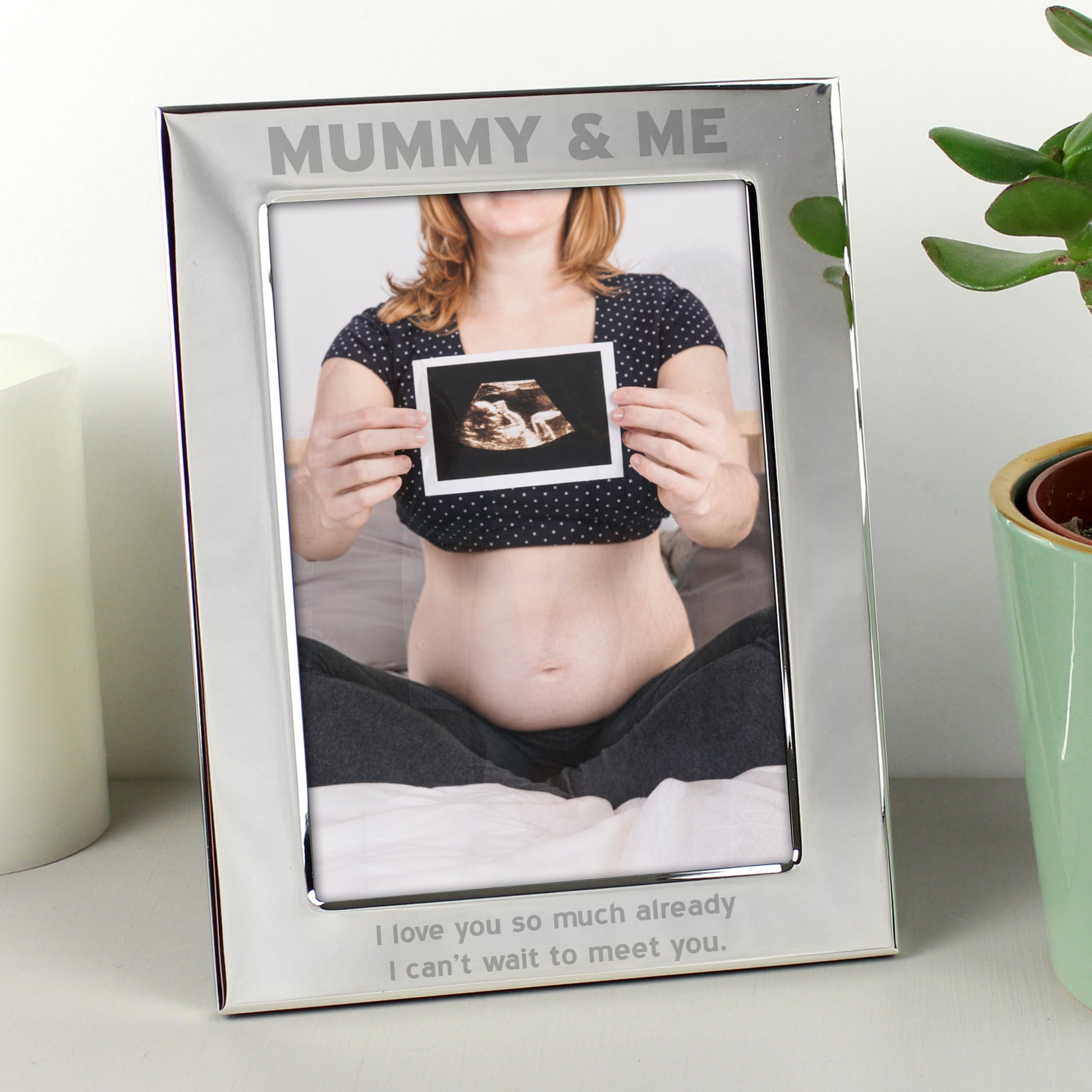 Personalised Silver 5x7 Mummy & Me Photo Frame - image 3