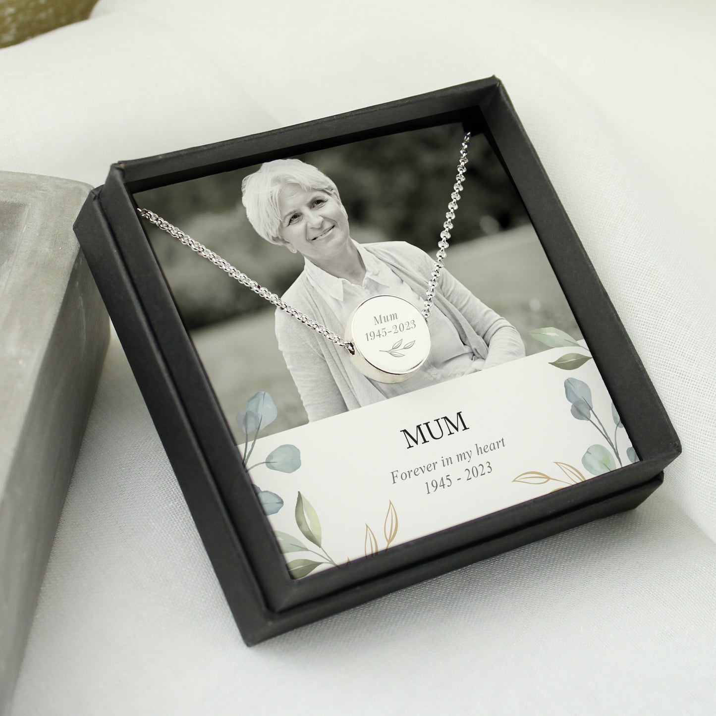 Personalised Botanical Photo Upload Necklace and Box - image 2