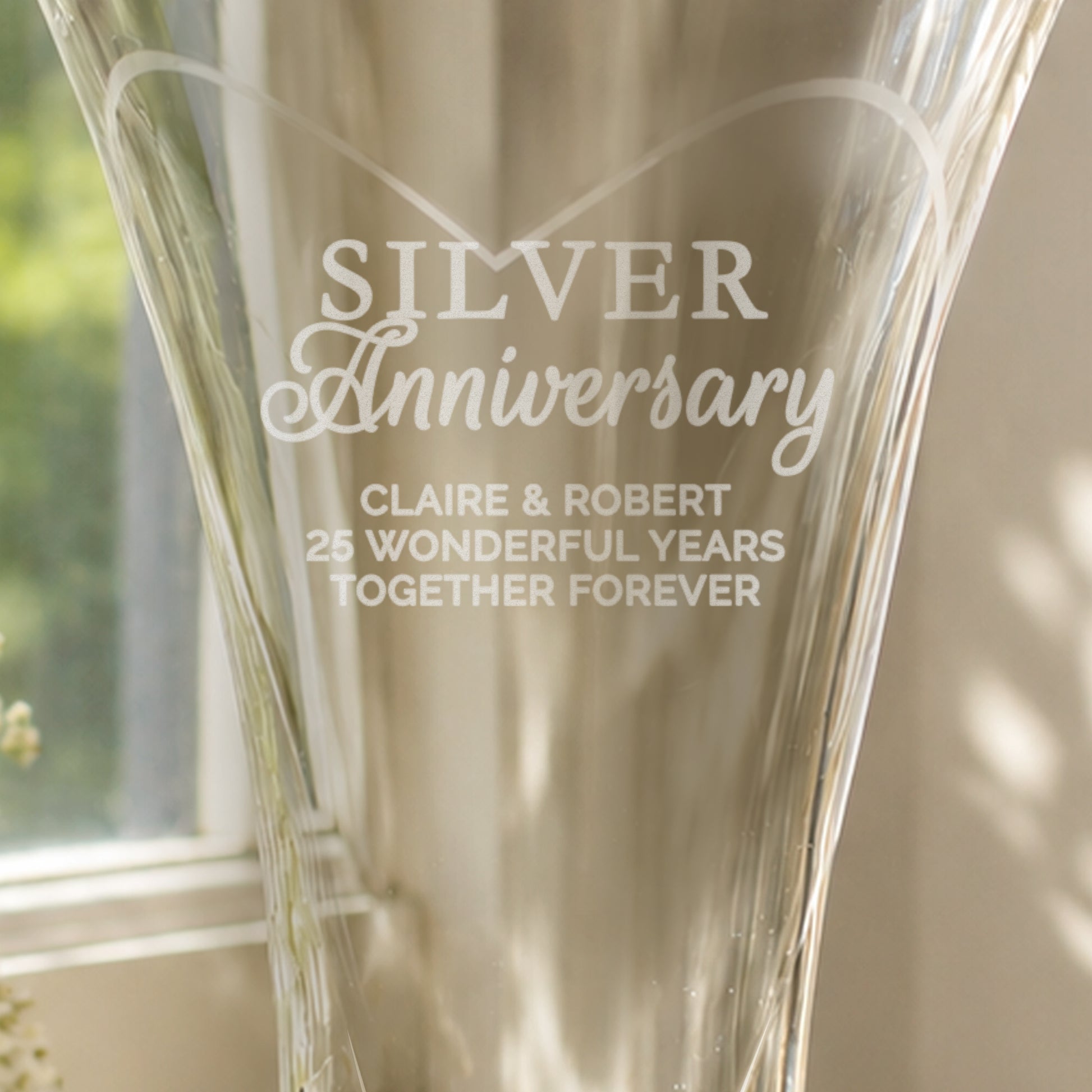 Personalised Silver Anniversary Large Hand Cut Diamond Effect Heart Vase - image 2