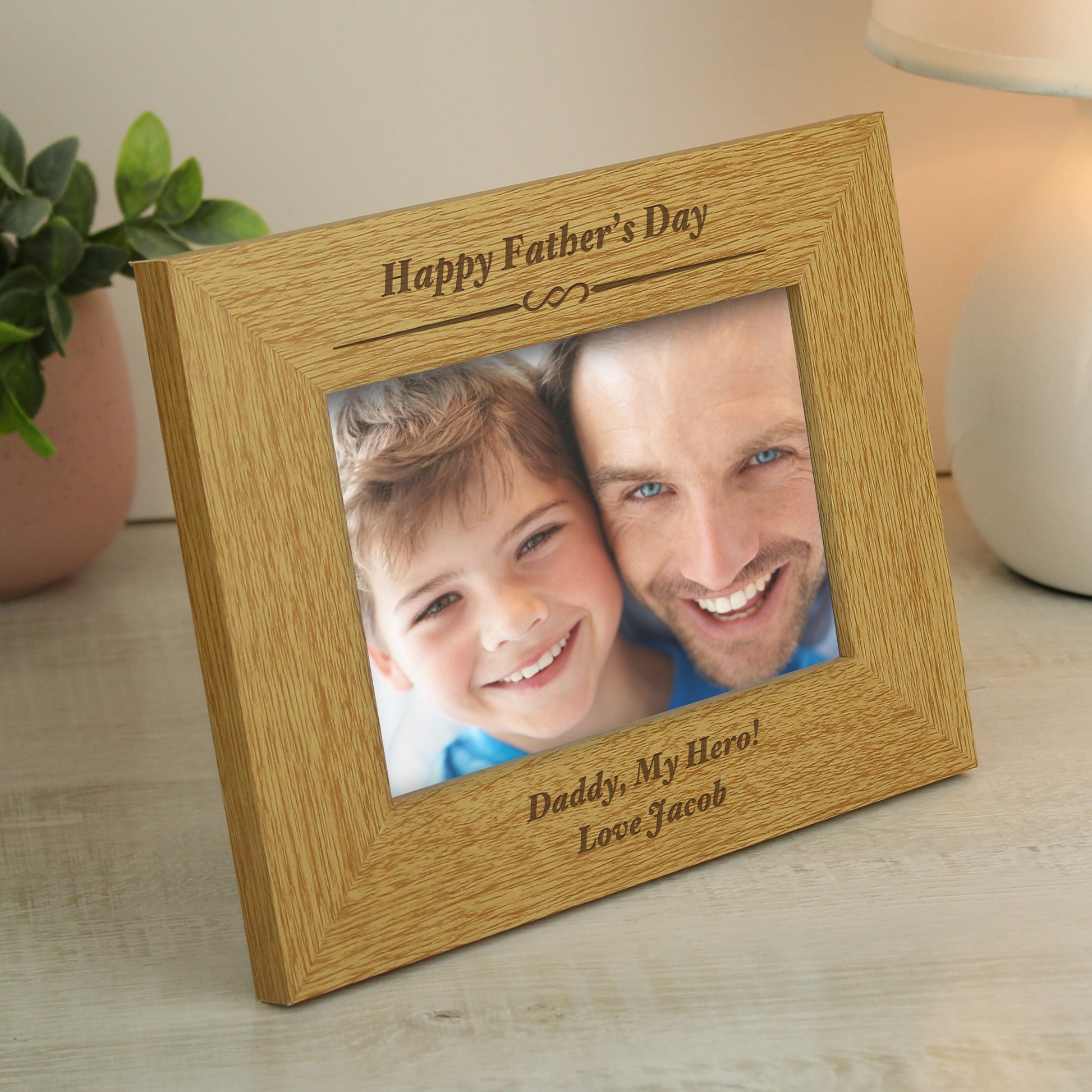 Personalised Formal 6x4 Landscape Oak Finish Photo Frame - image 4