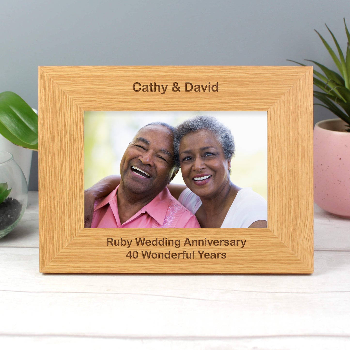 Personalised Short Message 6x4 Landscape Oak Finish Photo Frame - image 6