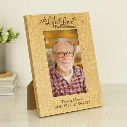Personalised Life & Love 6x4 Oak Finish Photo Frame - image 2