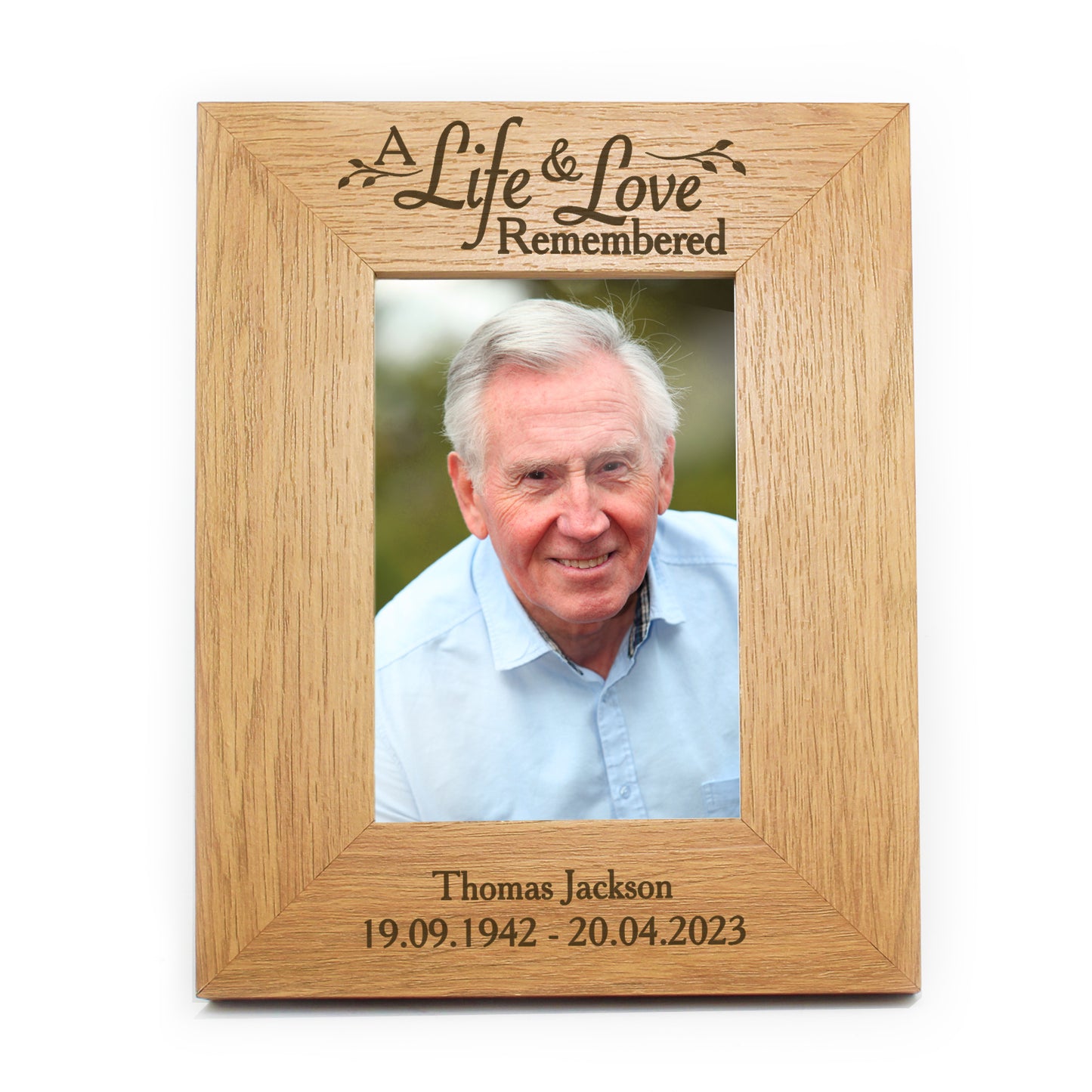 Personalised Life & Love 6x4 Oak Finish Photo Frame - image 3