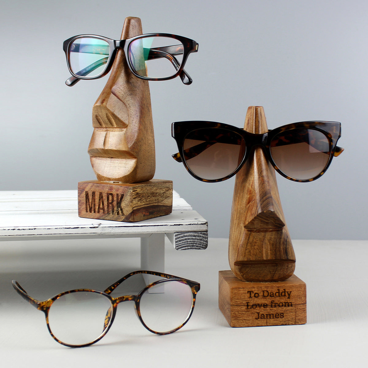 Acacia wood personalised glasses holder – additional view