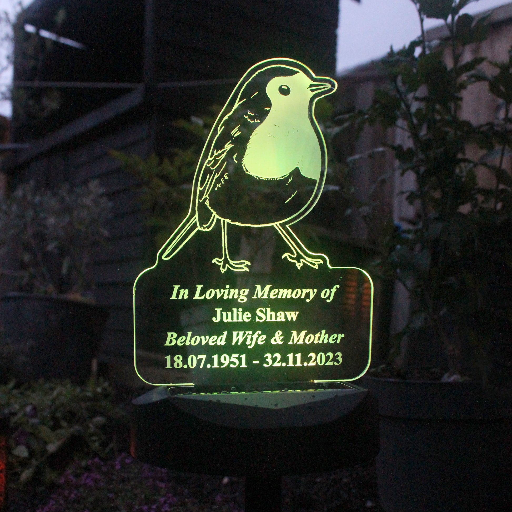 Personalised Memorial Solar Light - Robin - image 2