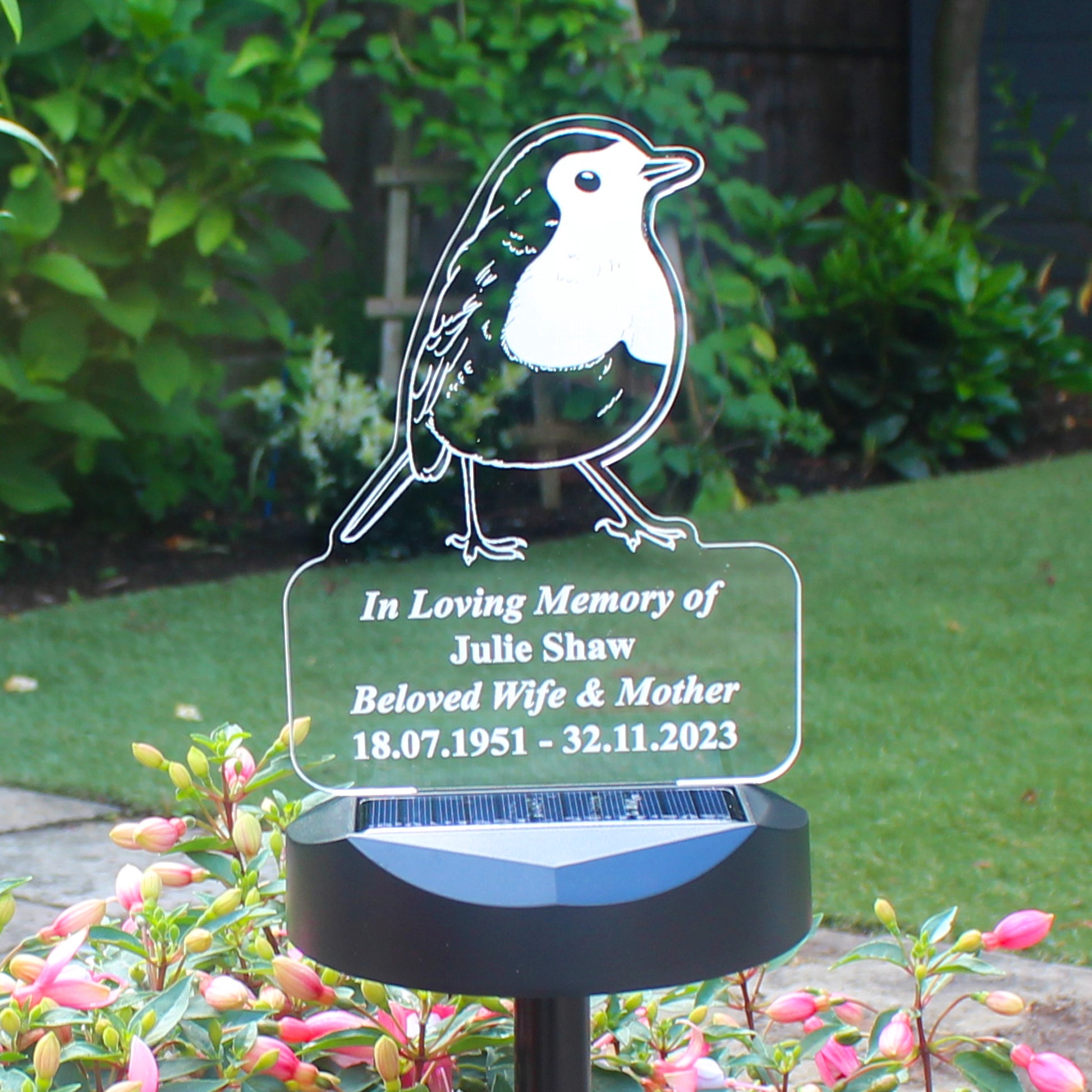 Personalised Memorial Solar Light - Robin - image 11