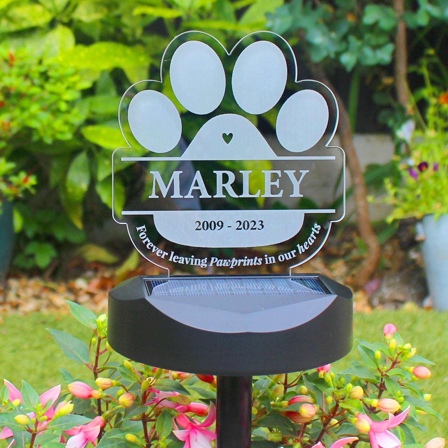 Personalised Pet Memorial Outdoor Solar Light from Heartfelt Gifts