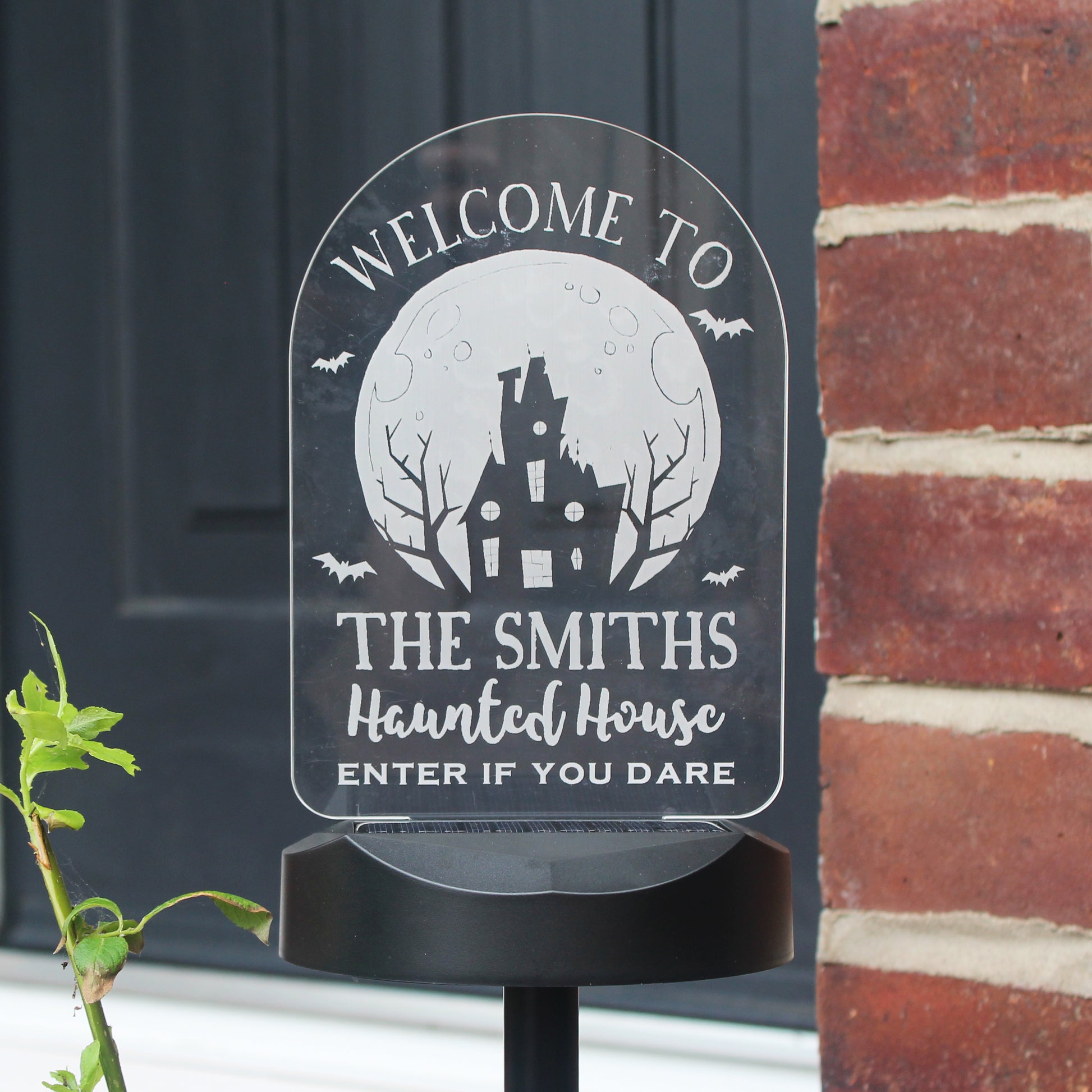 Personalised Haunted House Halloween Solar Light from Heartfelt Gifts