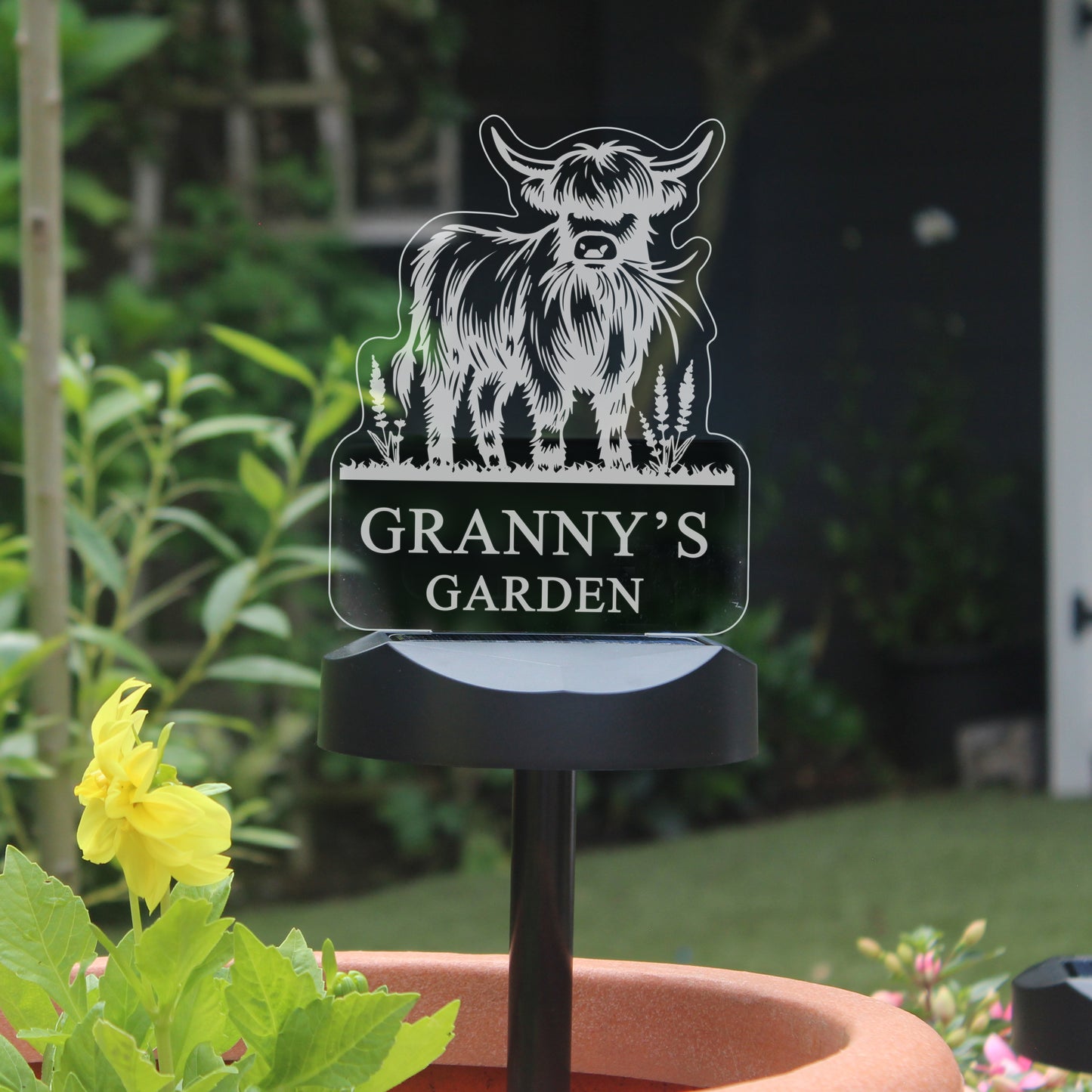 Personalised Highland Cow Garden Solar Light - image 7