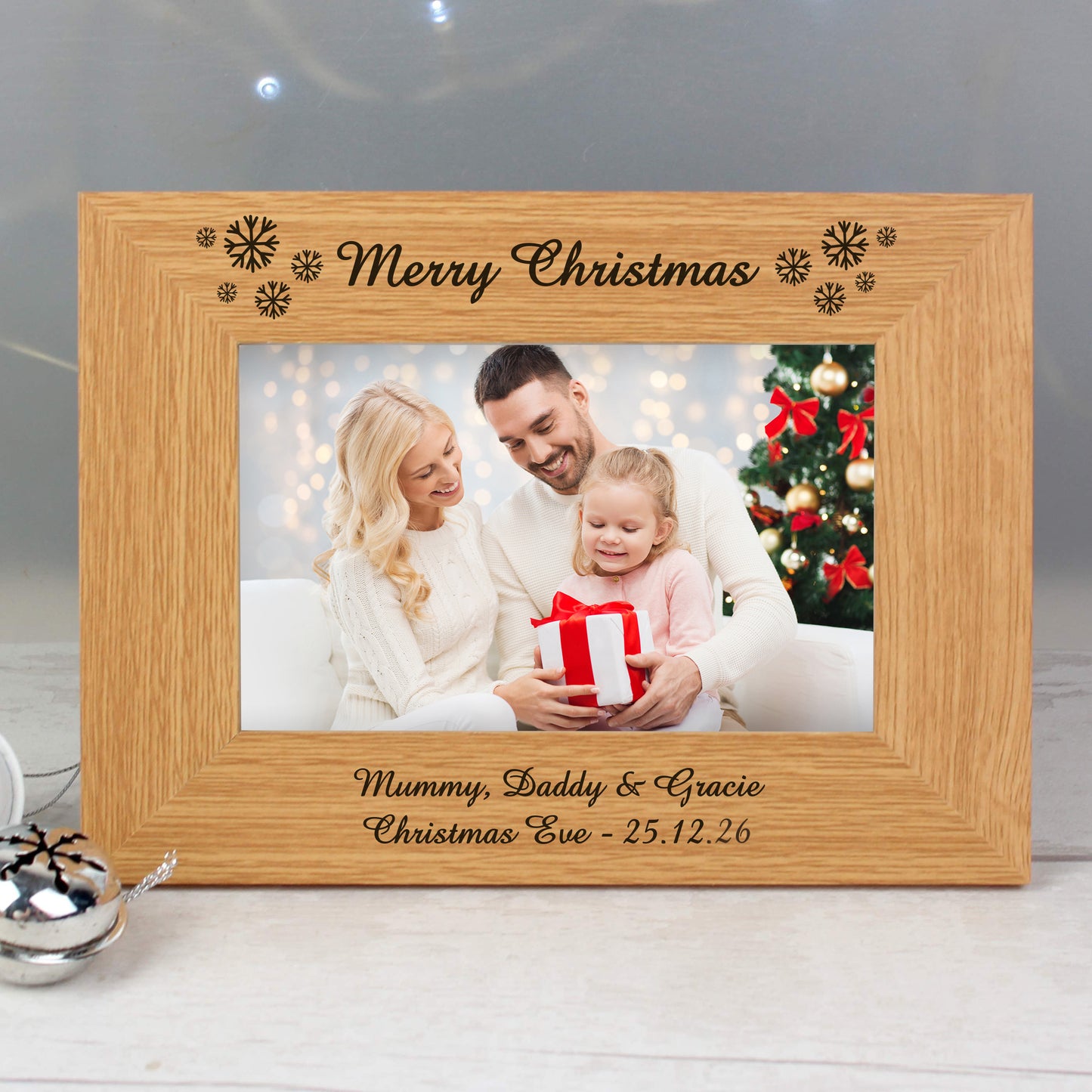 Personalised Oak Finish 6x4 Snowflake Photo Frame from Heartfelt Gifts