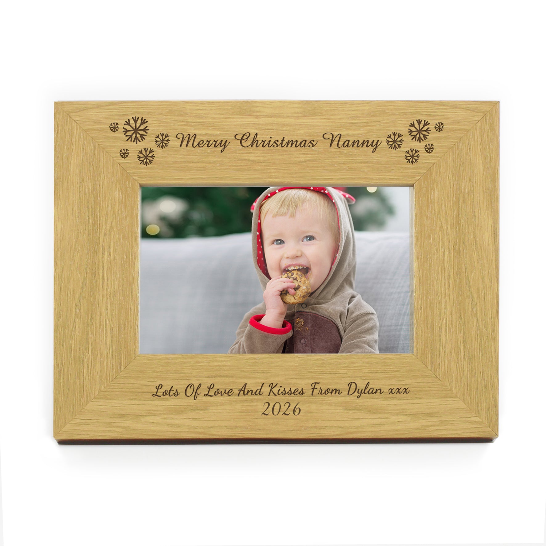 Personalised Oak Finish 6x4 Snowflake Photo Frame - image 2