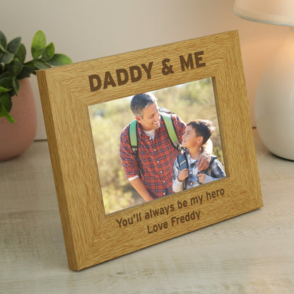 Personalised Oak Finish 6x4 Daddy & Me Photo Frame - image 2