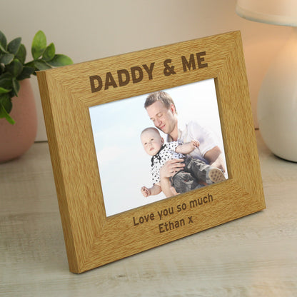 Personalised Oak Finish 6x4 Daddy & Me Photo Frame - image 3