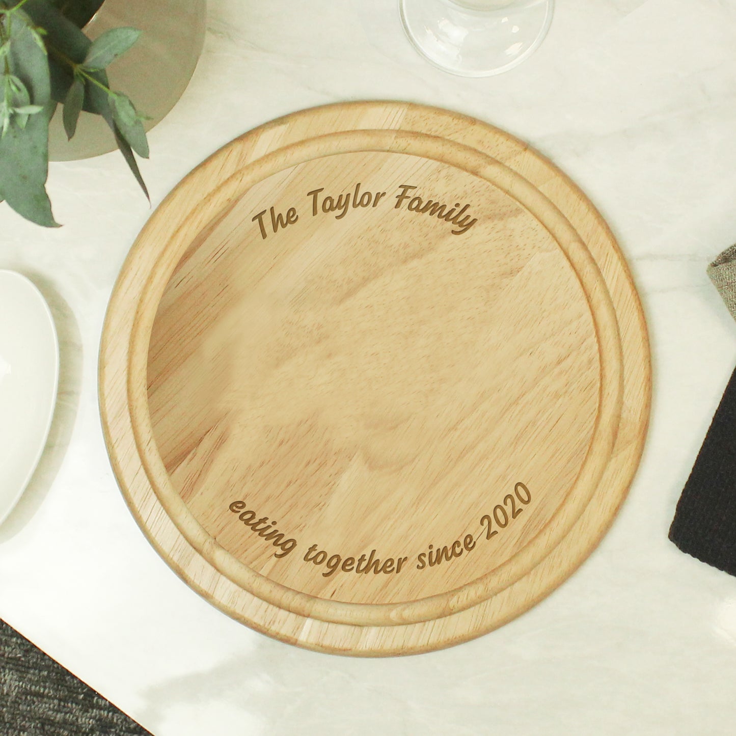 Personalised Plain Round Chopping Board from Heartfelt Gifts