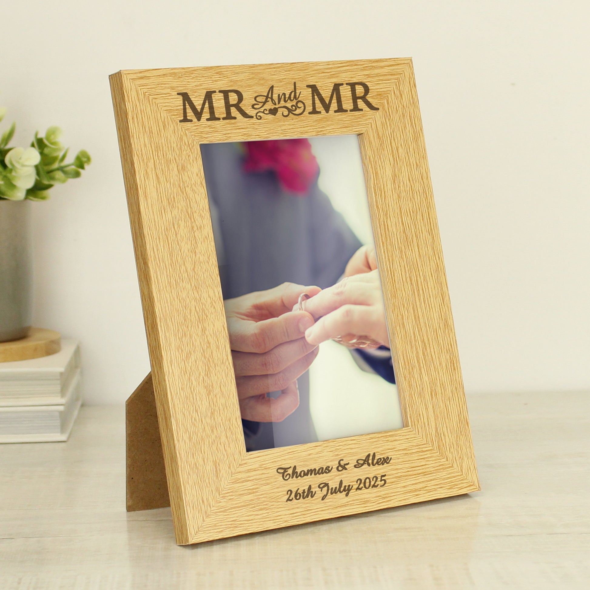 Personalised Oak Finish 6x4 Mr & Mr Photo Frame - image 2