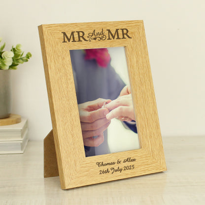 Personalised Oak Finish 6x4 Mr & Mr Photo Frame - image 2