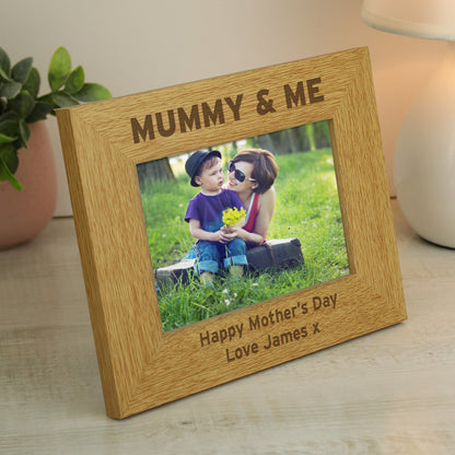 Personalised Oak Finish 6x4 Mummy & Me Photo Frame - image 2