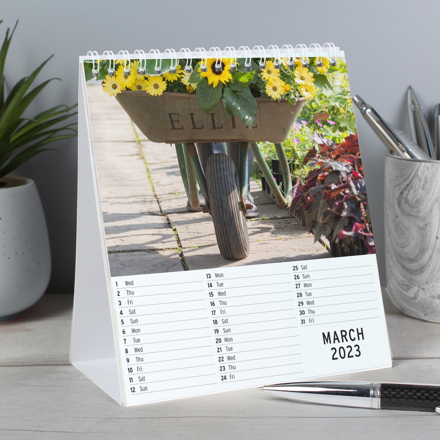 Personalised Gardening Desk Calendar - image 3