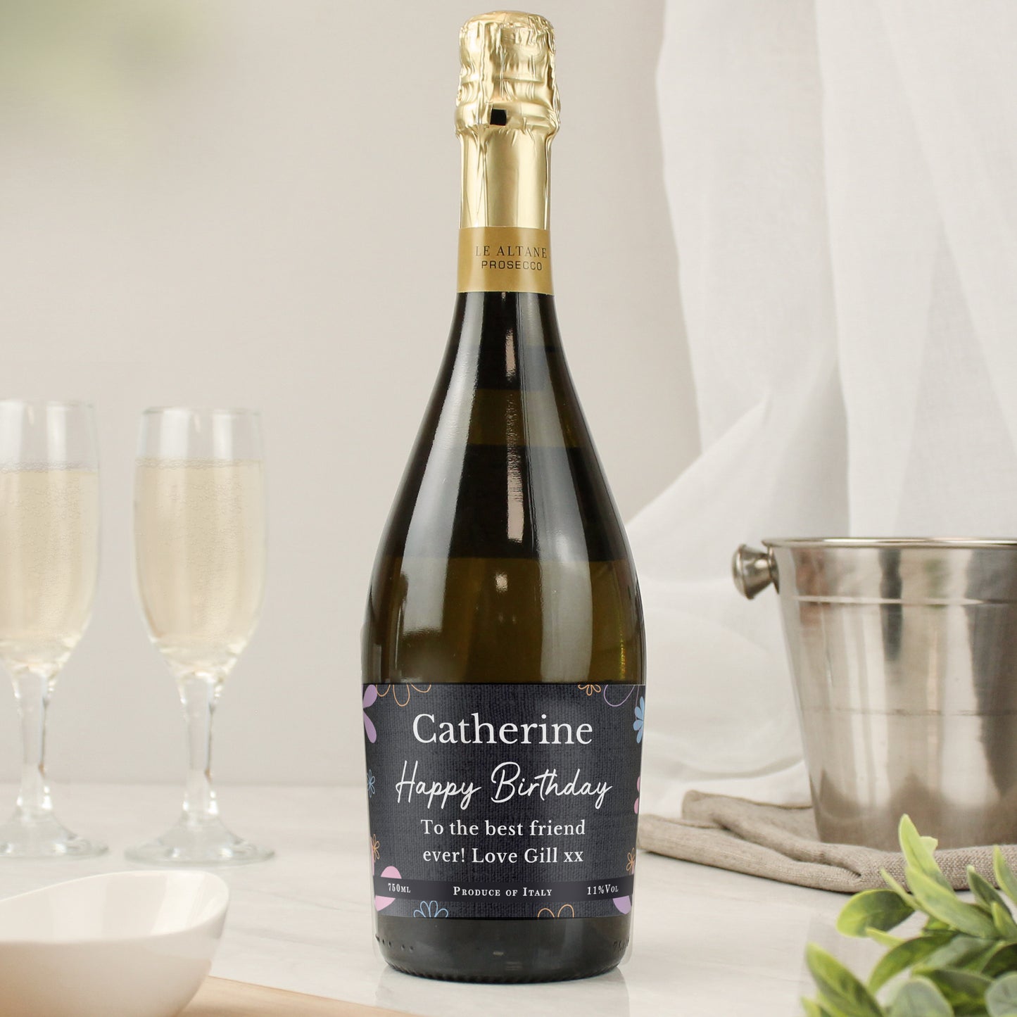 Personalised Daisy Prosecco from Heartfelt Gifts