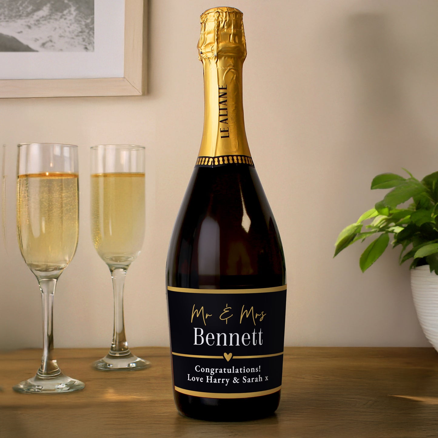 Personalised Black and Gold Free Text Prosecco – Wedding Celebration Gift