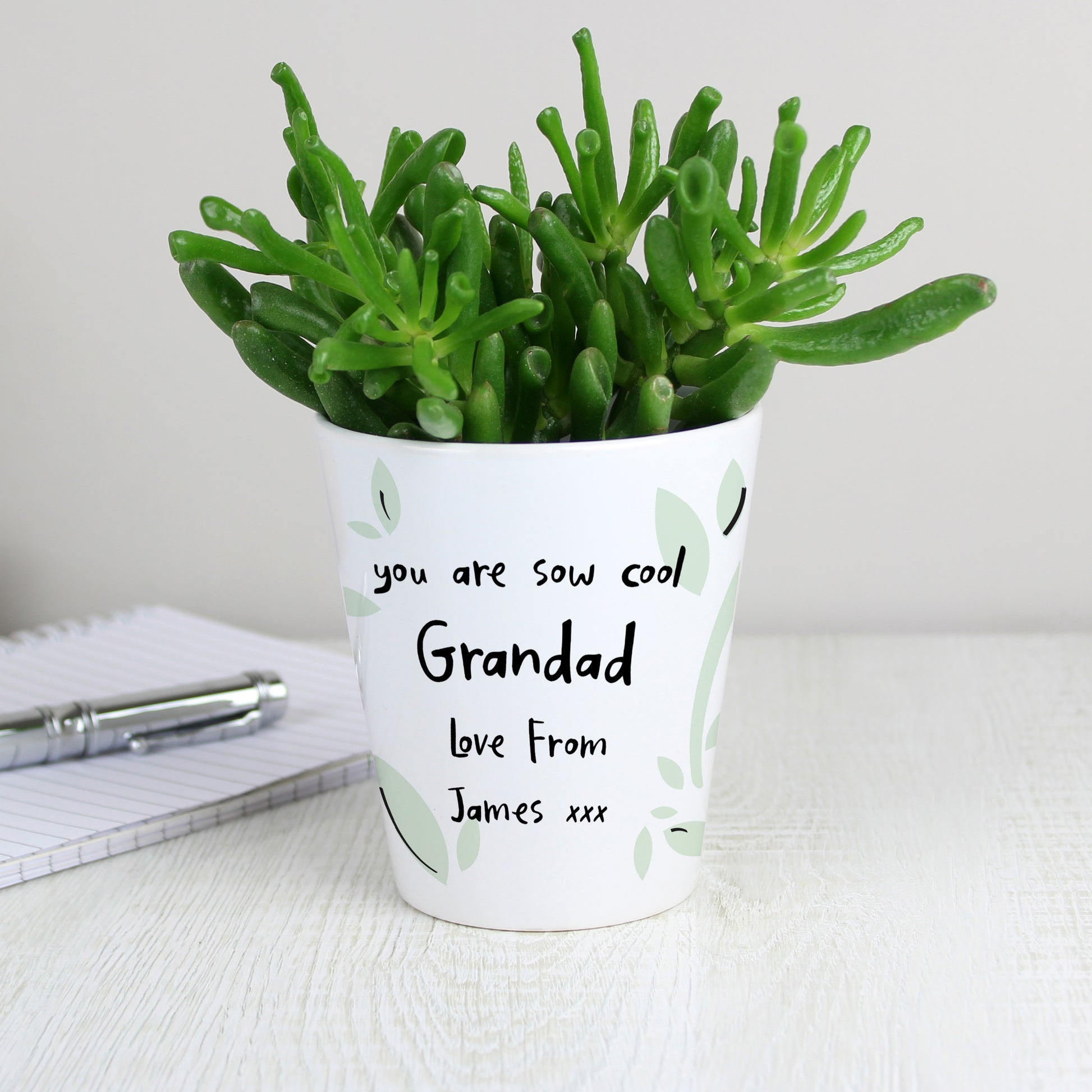 Personalised Free Text Botanical Plant Pot from Heartfelt Gifts
