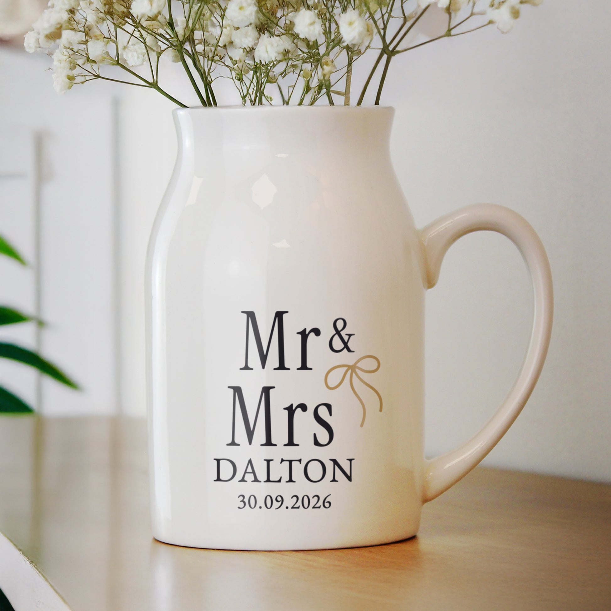 Personalised Black and Gold Couples Jug Vase – Wedding Anniversary Gift
