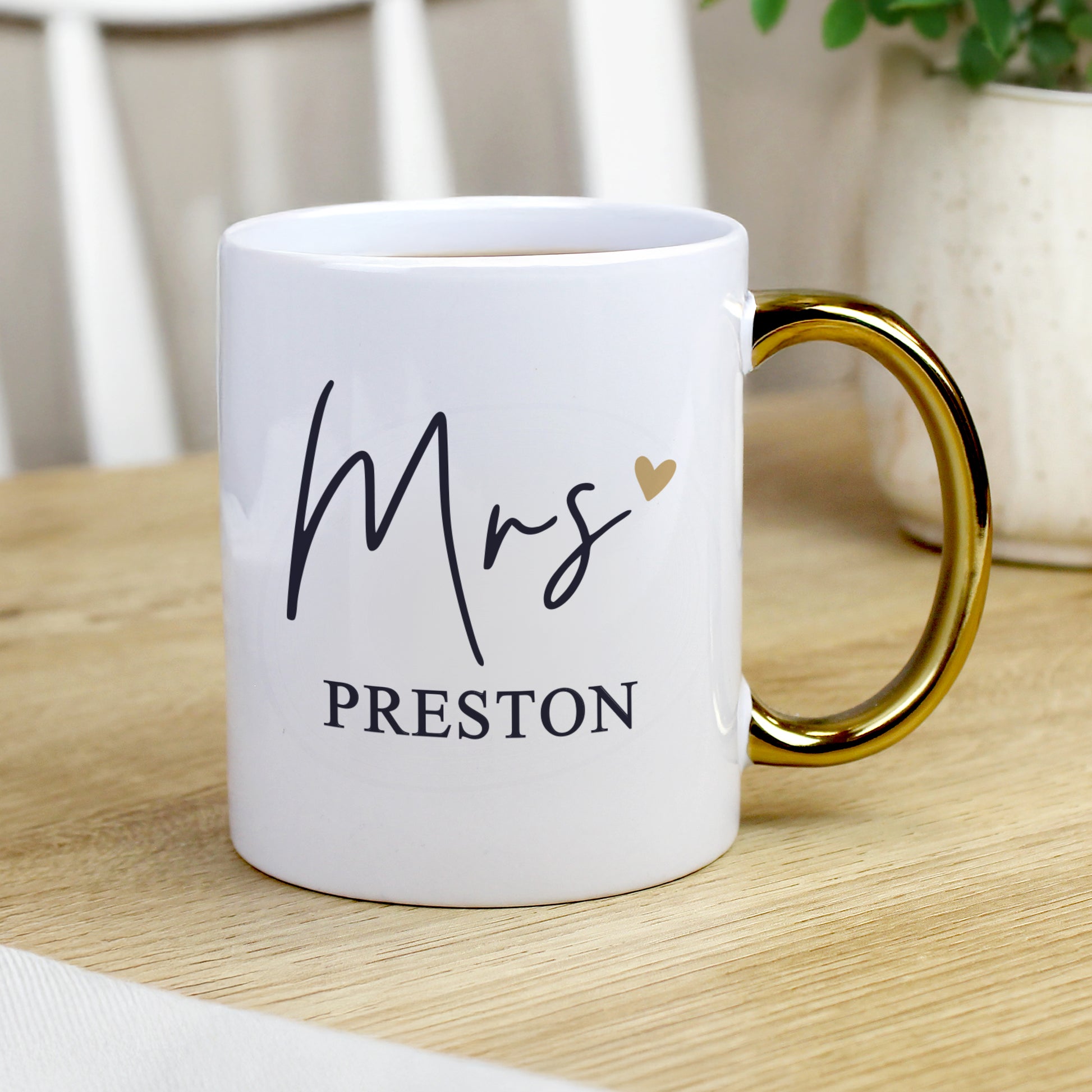 Personalised Mrs Gold Handle Mug – Wedding Teacher Gift