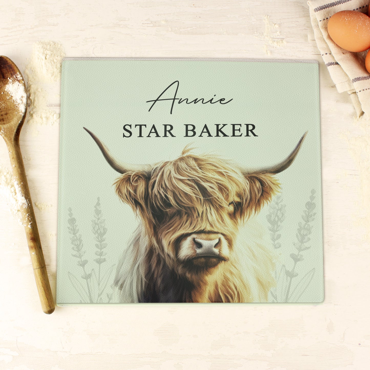 Personalised Highland Cow Glass Chopping Board - image 3