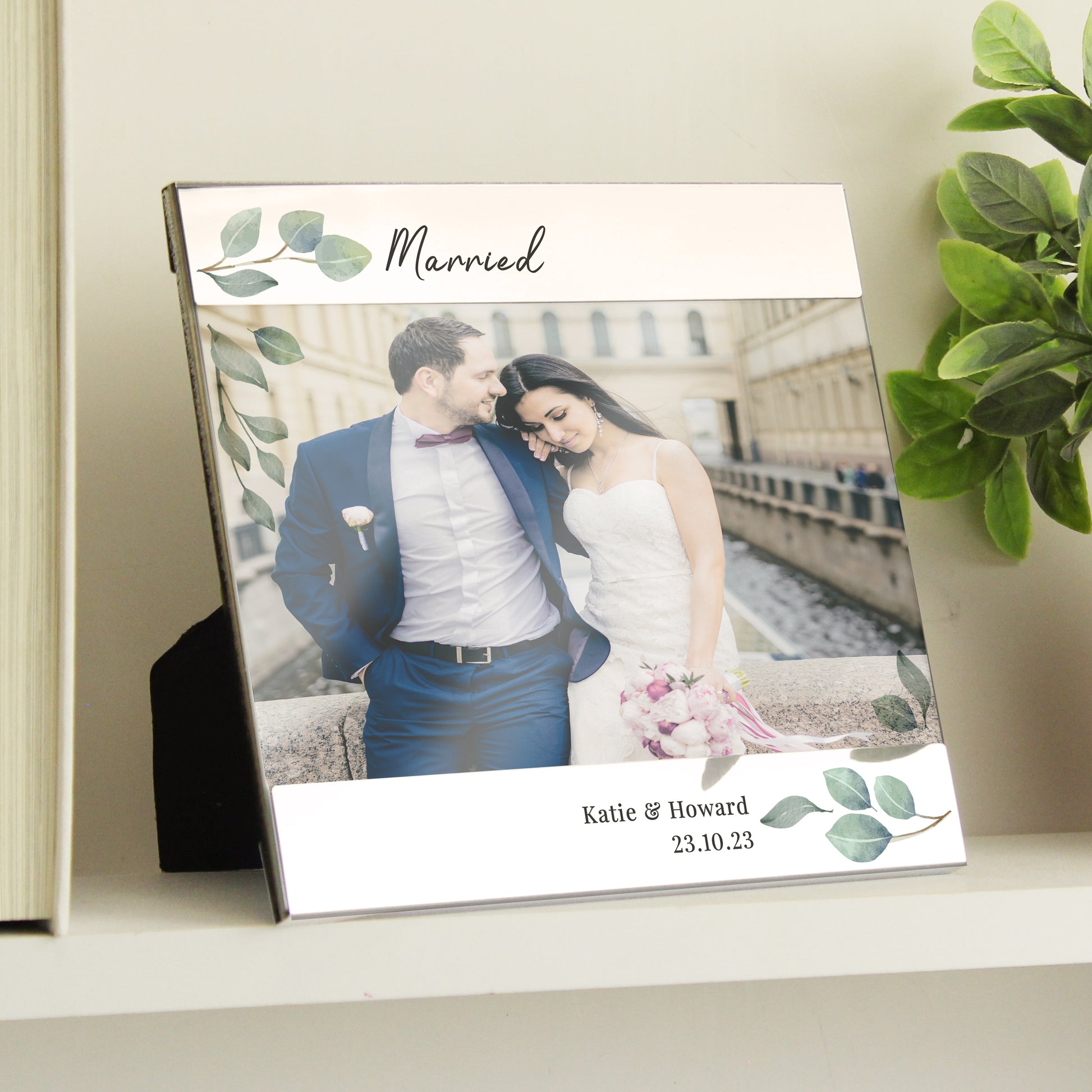 Personalised Botanical 6x4 Photo Frame - image 3