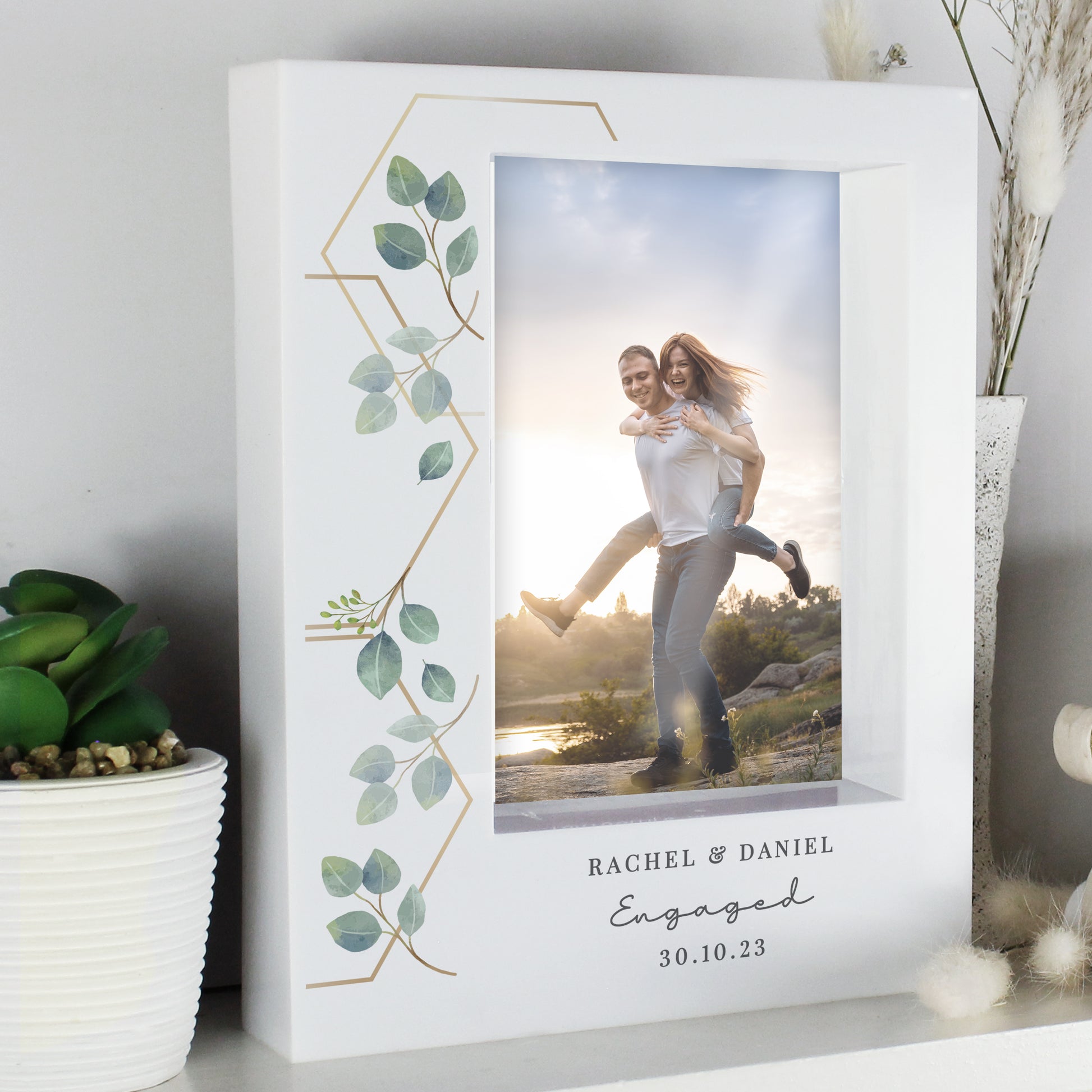 Personalised Botanical 6x4 Box Photo Frame - image 4