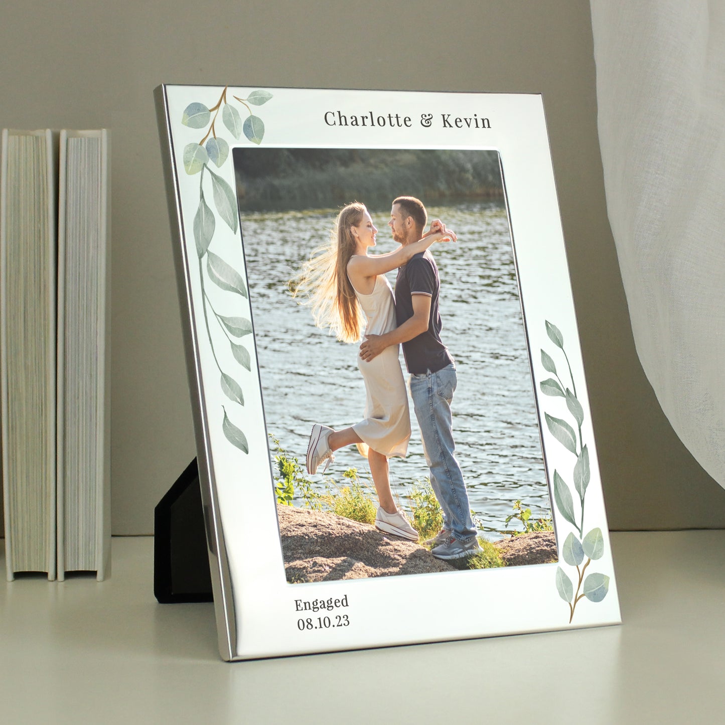 Personalised Botanical 5x7 Photo Frame - image 2