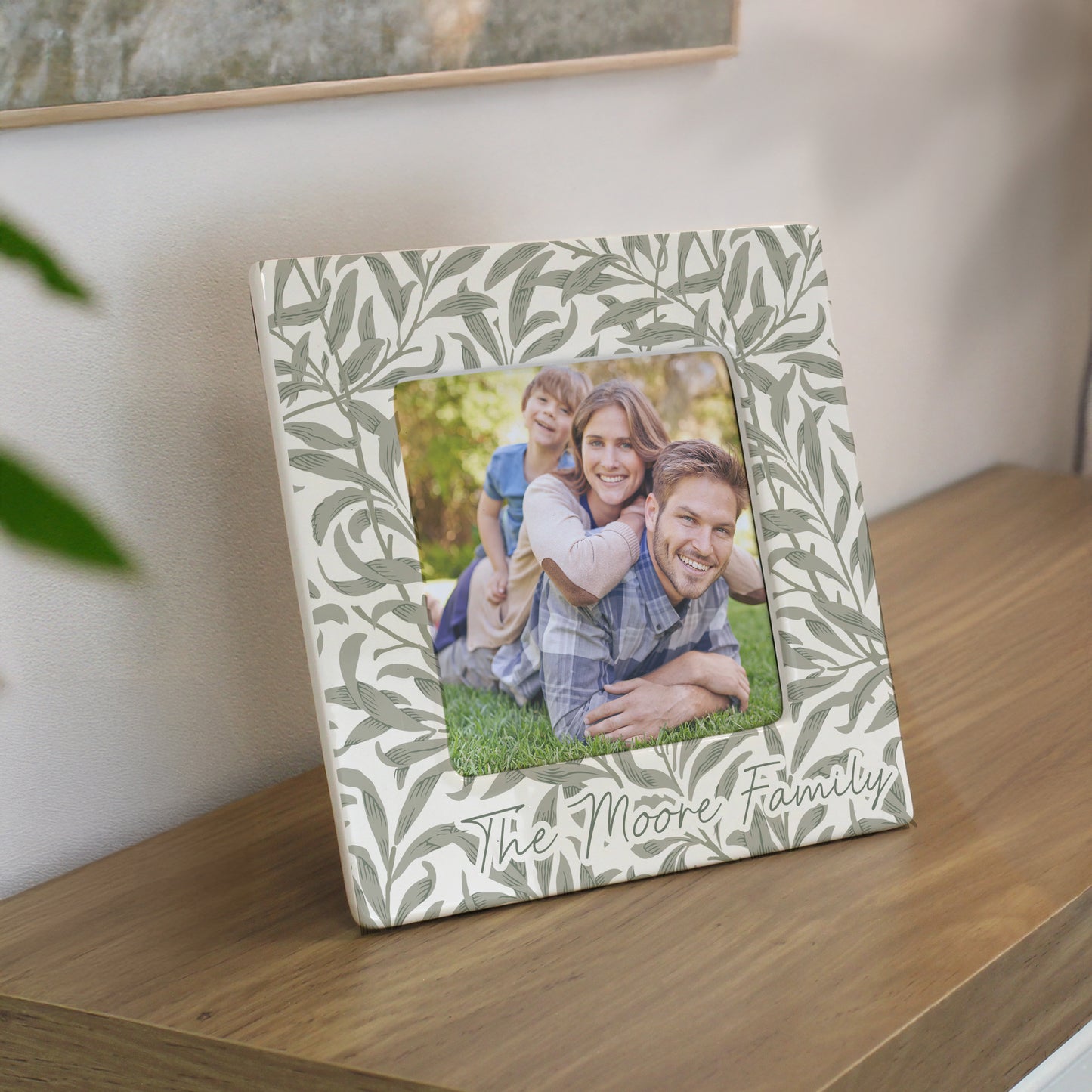Personalised Leaf Print Ceramic 4x4 Photo Frame – Botanical Birthday Gift for Her - image 3