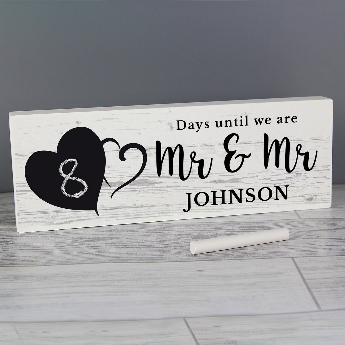 Personalised rustic countdown decoration – wood and chalk detail