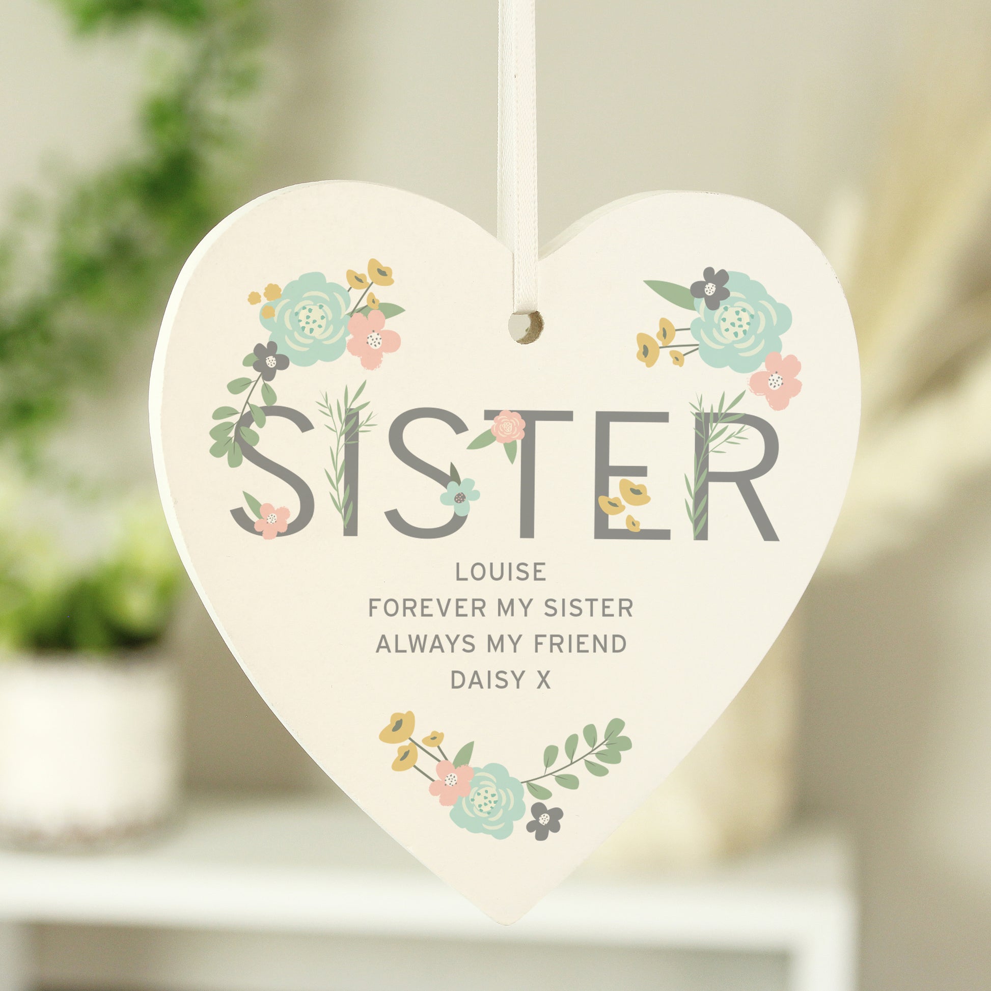 Personalised Sister Floral Wooden Heart Decoration - image 3