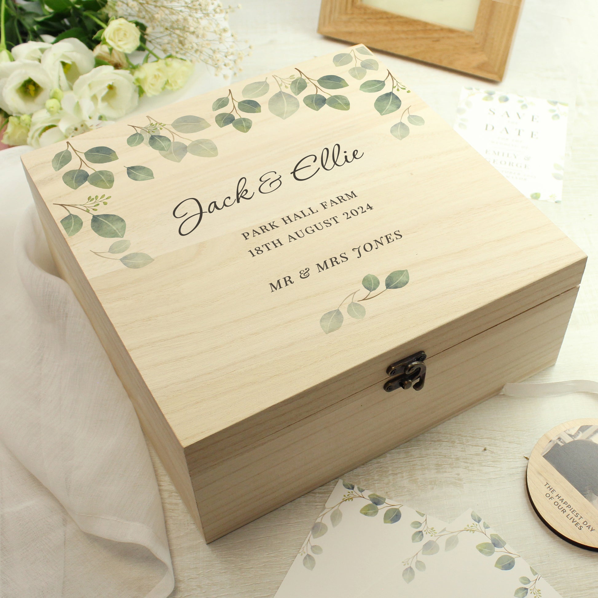 Personalised Botanical Wooden Keepsake box from Heartfelt Gifts
