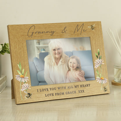 Personalised Floral Bee 6x4 Oak Finish Photo Frame - image 2