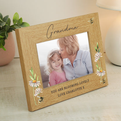 Personalised Floral Bee 6x4 Oak Finish Photo Frame - image 4