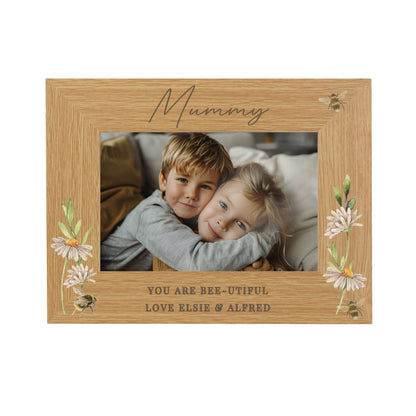 Personalised Floral Bee 6x4 Oak Finish Photo Frame - image 5