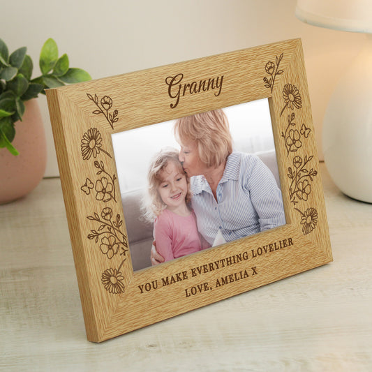 Personalised Wild Flowers 6x4 Oak Finish Photo Frame - image 2