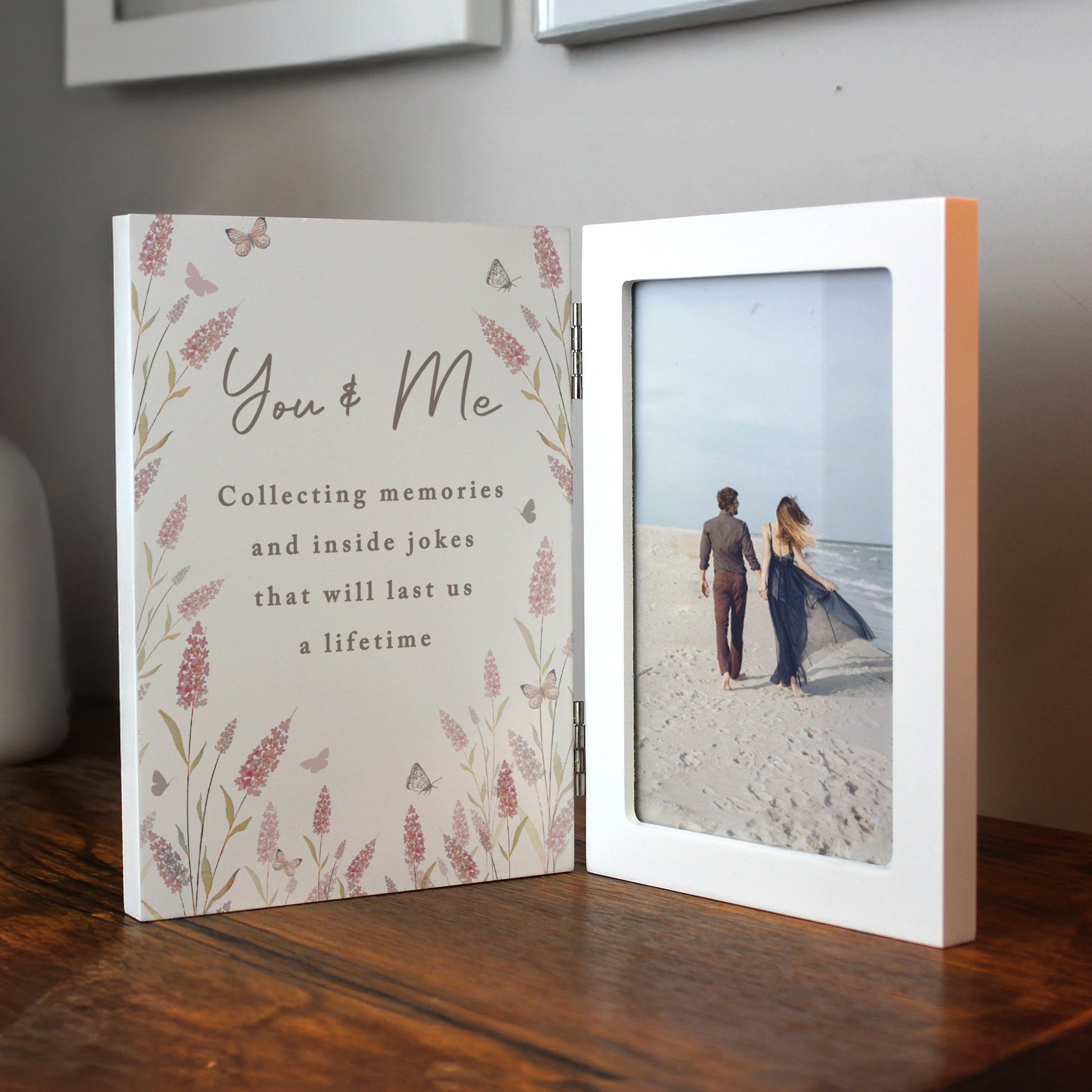 Personalised Floral Wooden Hinged 6x4 Photo Frame – Birthday Mother's Day Gift - image 3