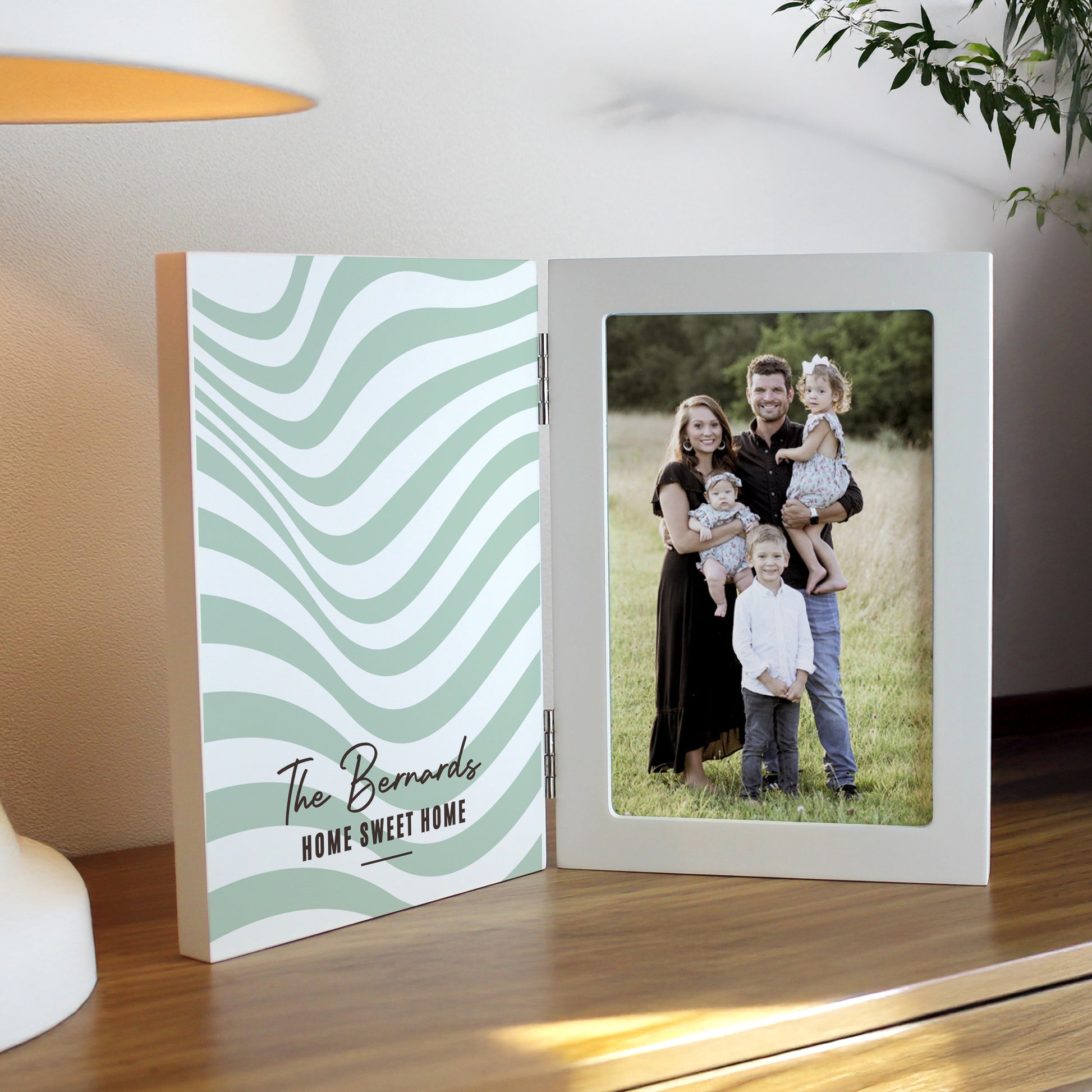 Personalised Wooden Hinged 6x4 Photo Frame – Birthday Christmas Gift - image 3