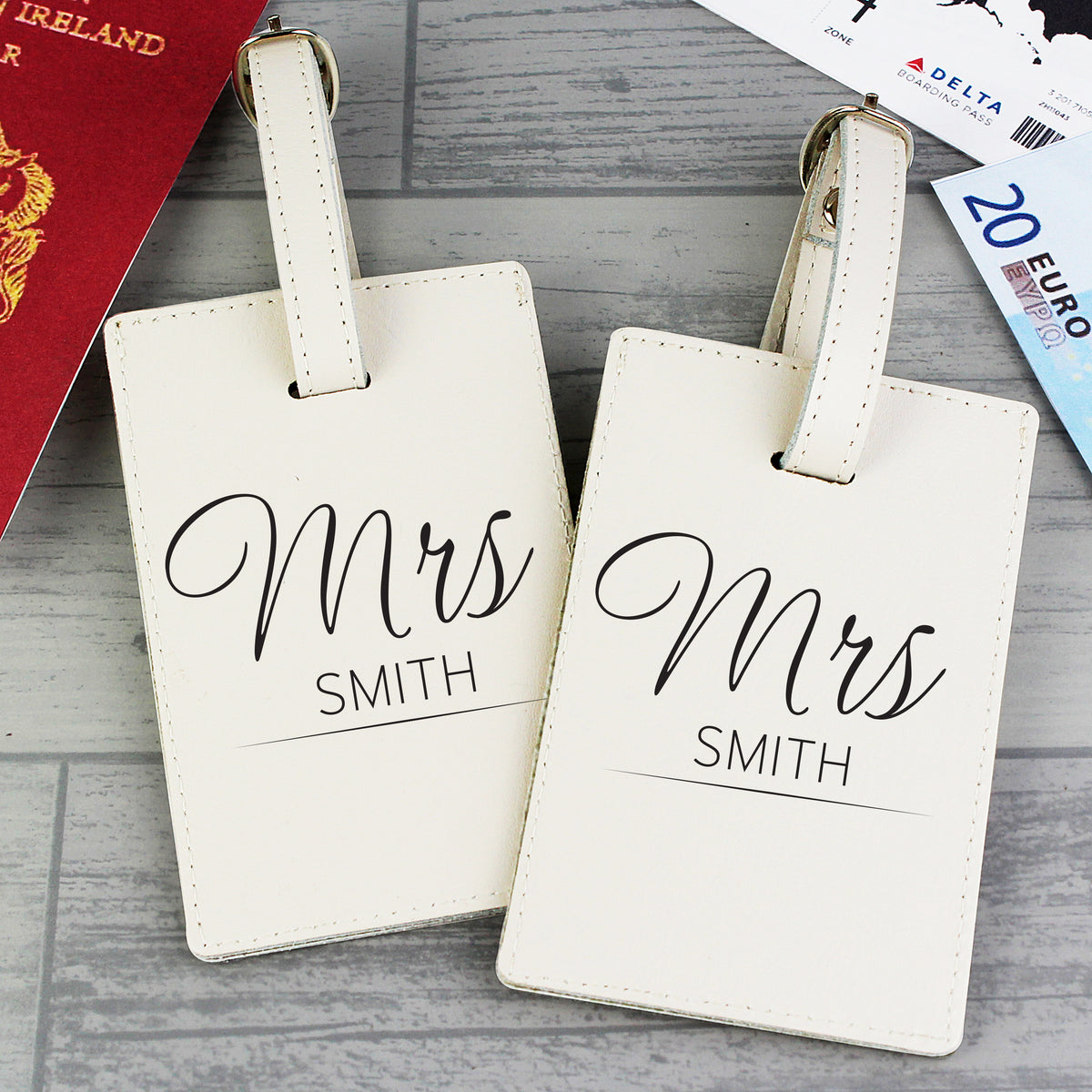 Natural leather finish on matching personalised luggage tags